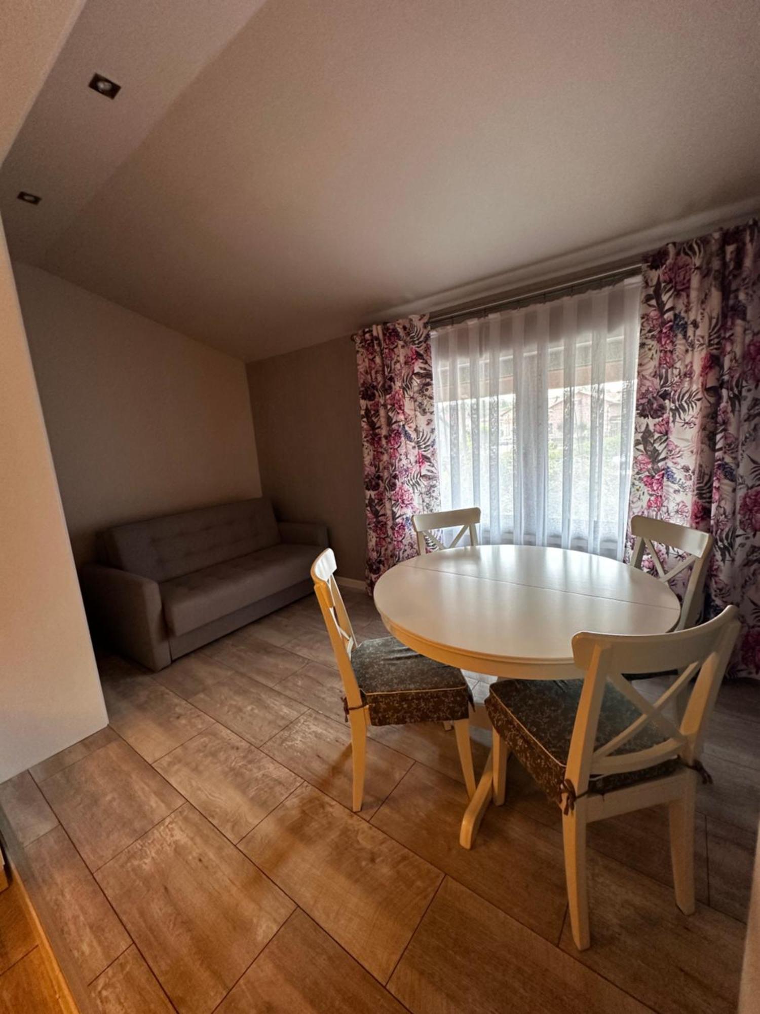 Apartamenty Czerwona Roza Wieprz  Exteriör bild